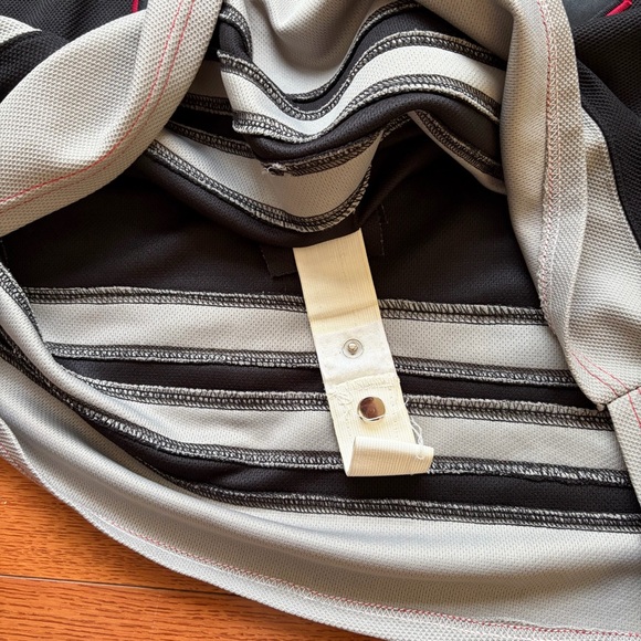 Chicago Blackhawks Toews Alternate Black Reebok CCM Jersey - Picture 4 of 5